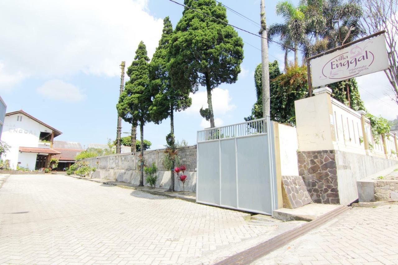 למבאנג Villa Enggal מראה חיצוני תמונה