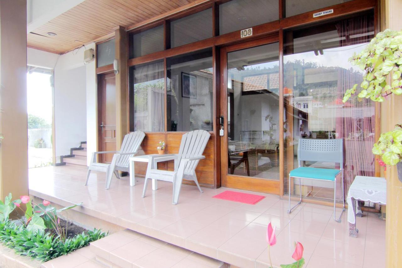 למבאנג Villa Enggal מראה חיצוני תמונה
